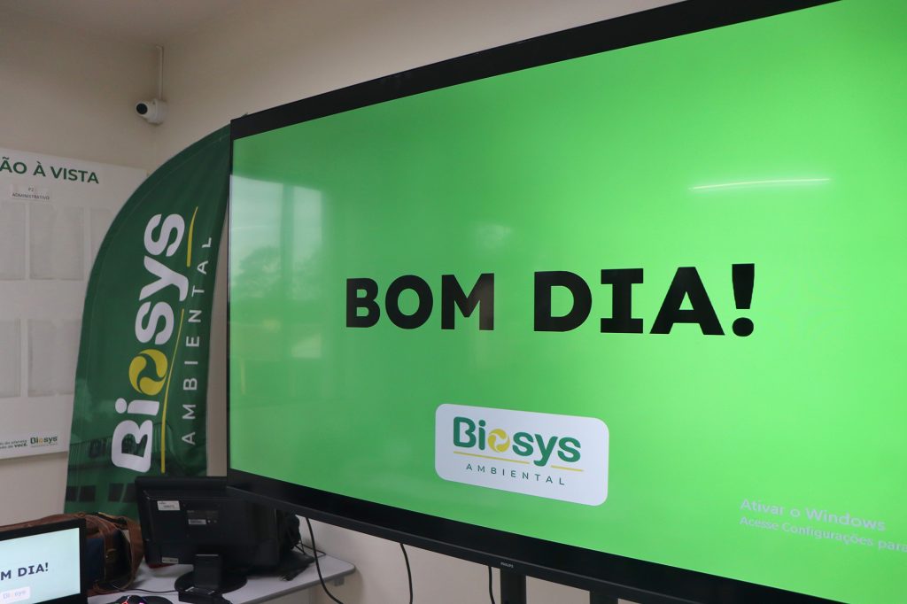 foto da televisão com a mensagem de bom dia